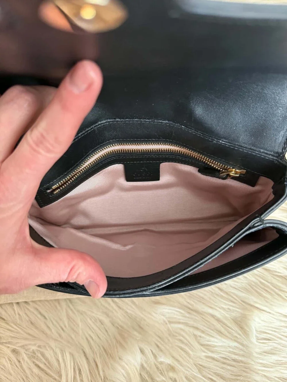 Gucci Double G Arli Flap Crossbody Bag Black Leather Authentic